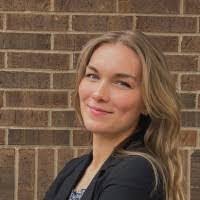 Mara Bennett's Instagram, Twitter & Facebook