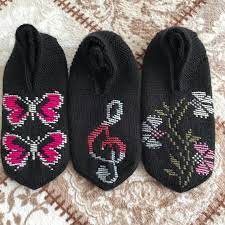 111 Begenme 4 Yorum Instagram Da Guzel El Islerim Eltilerin El Emegi65 Muhtesem Uclu Siyah Modelimiz Winter Glove Slippers Fashion
