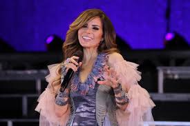 Gloria est une série tv de jeanne le guillou et bruno dega avec cécile bois (gloria meyers), barbara schulz (marianne volton). Gloria Trevi Tendra Su Bioserie La Producira Carla Estrada Siete24