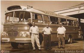 Onibus Da Empresa Expresso Itamarati Carro 22 Carroceria Caio Bossa Nova Chassi Mercedes Benz Lp 321 Foto Na Ci Caminhoes Classicos Onibus Caminhoes Velhos