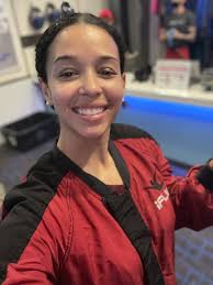 Lenora Crowder's Instagram, Twitter & Facebook