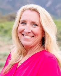 Shandy Smith's Instagram, Twitter & Facebook