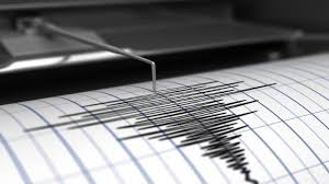 Gempa bumi tektonik, gempa bumi tektonik ini disebabkan oleh adanya kegiatan atau aktivitas tektonik, yakni pergeseran lempeng tektonik dengan secara mendadak yang memiliki kekuatan(dari. Gempa Tektonik Tribunnewswiki Com Mobile
