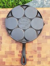 Vintage Alfred Anderson Co Cast Iron Plett Pan Sits 100 Etsy Vintage Cast Iron Cookware Cast Iron Cast Iron Cookware