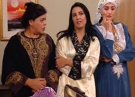 بدأت سمية الخشاب مشوارها الفني عام 1999 حيث كانت تستعد للعمل بالغناء، ولكن موهبتها الفنية جعلت المخرجين يستغلون موهبتها في التمثيل, وكان للفنان الكبير صلاح السعدني دوراً مهما سامحوني ماكنش قصدي. Ø´Ø§ÙØ¯ÙØ§ ÙÙÙ ØªØºÙØ± Ø´ÙÙ Ø¨Ø·ÙØ§Øª Ø¹Ø§Ø¦ÙØ© Ø§ÙØ­Ø§Ø¬ ÙØªÙÙÙ Ø¨Ø¹Ø¯ 15 Ø¹Ø§ÙØ§ ÙÙ ØªØµØ¯ÙÙØ§ ÙØ¬ÙØ© ÙÙ