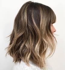 Long bob haarschnitt mit pony charlize theron long bob. 20 Inspirierende Longbob Frisuren Fur Langes Haar Stylestate De