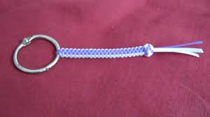 It does not only look great, but is also a big leap from using the overhand knot as a stopper knot. Lanyard Weaves 5 Steps Instructables
