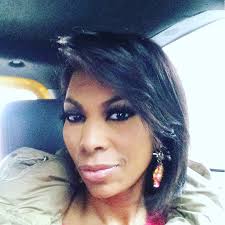 Harris Faulkner Reveals the Secret to Her Always-Perfect Eye Look and the  Skin Care Products That Keep Her Camera-Ready