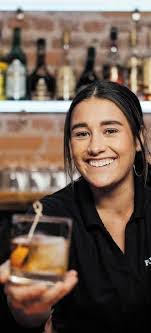 Leslie Sena's Instagram, Twitter & Facebook