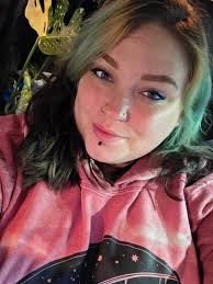 Hello, I'm Audrettea and something to know about me is I'm a woman of God !  Mother of 11 children 🤟🏾♥️🙏