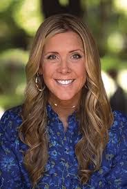 Jenn Grady's Instagram, Twitter & Facebook