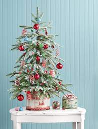 25 Best Diy Christmas Centerpiece Ideas Easy Holiday Centerpieces You Can Make Yourself