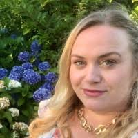 40+ "Fiona De" profiles