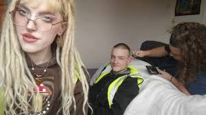 Anybody know of anywhere in Norhamptonshire that makes dreadlocks? I miss  mine