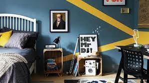 The deep navy blue colour illuminates the entire room while the trendy shelves inject pops of colour to this wonderfully modern bedroom painting idea has become quite popular nowadays and leaves you this absolutely stunning bedroom features a tasteful clash of blue and yellow colours, which. 5 Blue And Yellow Bedroom Ideas To Try At Home Dulux