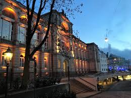 Das hotel haus friedrichsbad liegt landschaftlich reizvoll inmitten des bewaldeten bergischen landes. Thermalbader Und Wellness In Baden Baden Unsere Tipps