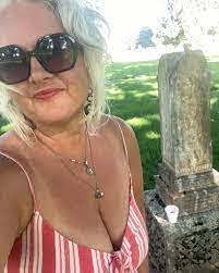 Amy Rainbolt's Instagram, Twitter & Facebook