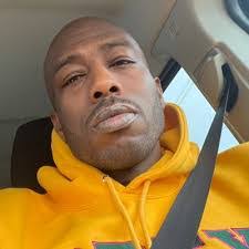 Derek Bump's Instagram, Twitter & Facebook