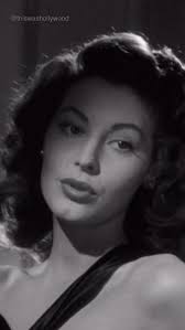 Script supervisor Barbara Cole, during production of Lawrence of Arabia  (1962). #lawrenceofarabia #cinema