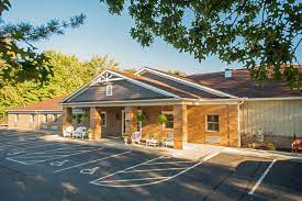 Skilled Nursing Home In Canton Oh Pines Healthcare Center