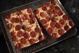 But new york style pizza to detroit style pizza is like trying to compare spaghetti to lasagna. Jet S Pizza Celebrates 42nd Anniversary