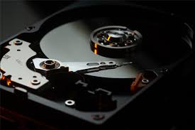 Hdds have a rotating platter that spins at high speeds while a the market is now rife with ssd external drives. Which External Drive Should I Use Ssd Vs Hdd Focus Camera