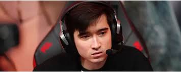 Dota 2'de Koçlar ve Analistler