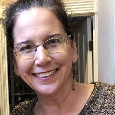 Ellen Slaven's Instagram, Twitter & Facebook