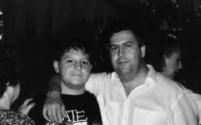 Din cauza mărimii lor, costurile cu deplasarea ar fi fost foarte ridicate și din acest motiv au fost abandonați. Cum TrÄƒieste Acum Fiul Lui Pablo Escobar È™i Ce S A Intamplat Cu Averea De Zeci De Miliarde De Dolari A TatÄƒlui SÄƒu Actualitate