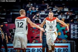 Ein überragender anthony davis führte die lakers zum erfolg gegen die. Daniel Theis Vom Einstigen Fussballer Zum Aufsteigenden Nba Star Bbl Profis