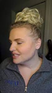 Amanda Waid's Instagram, Twitter & Facebook