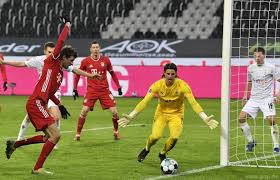 Jupp heynckes kann also doch verlieren: Fc Bayern Gibt In Gladbach 2 0 Fuhrung Aus Der Hand Gladbach Munchen