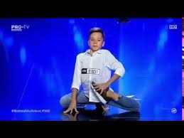 Talentele care vor evolua pe scena românii au talente vor fi jurizate de aceiași andi moisescu, andra, mihai petre și florin călinescu. Romanii Au Talent Sezonul 8 Gabriel Vizitiu Youtube