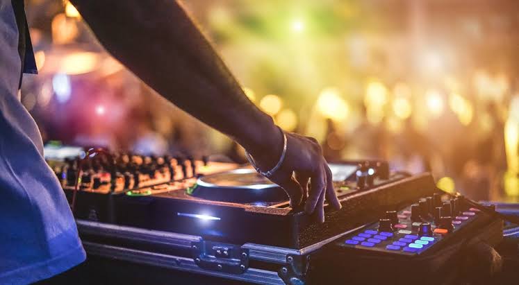 Especial de Música Navideña – 93 – Techno
