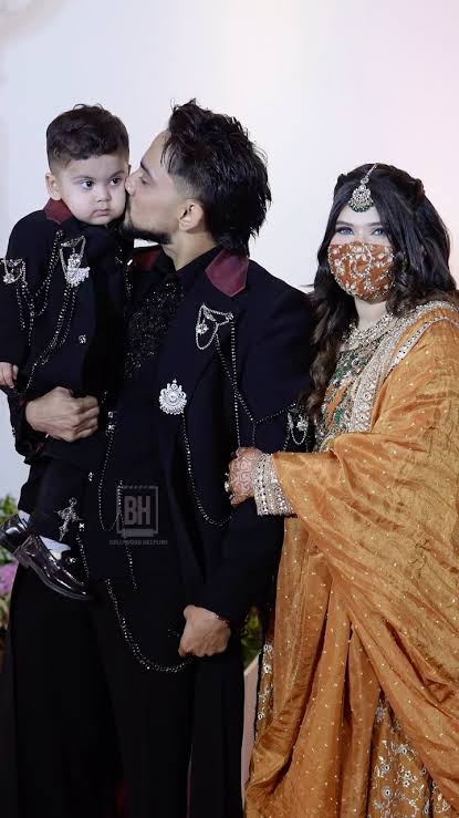Adnaan Shaikh with wife at Mr. Faisu Reception🔥❤️, ., ., .,  #bollywoodhelpline #bollywoodhelpline #bollywood #spotted | Bollywood  Helpline | Facebook