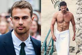 Theo James, chi è l'attore testimonial di Dolce&Gabbana?