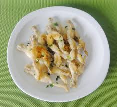 Cuisses De Grenouille Sautees A L Ail Cuisse De Grenouille Plat A Base De Viande Grenouille