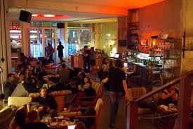 Der base chat ist ein telefon chat über das handy. Gig At Berlin Bar Club Tba Berlin 2016 10 27 Djs Wanted