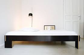 Die gestalt dieses tieres erinnert an eichhörnchen und grauhörnchen. Designwebstore Siebenschlafer Ohne Kopfteil 90x200cm Weiss Kein Lattenrost