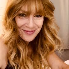 Was that a small earthquake 5am?? Felt in gibsons