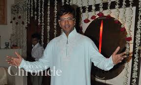 Javed jaffrey father jagdeep jaffrey last rites full video | johny lever, naved jaffrey, mizaan. Javed Jaffrey Brings In Eid With Family And Friends