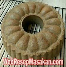 Kue satu ini sangat mudah dibuat dan menggunakan bahan yang cukup sederhana. Resep Bolu Ketan Hitam Panggang Lembut Resep Makanan Dan Minuman Panggang