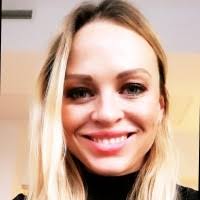 60+ profilů „Doris“