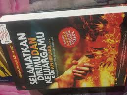Yang akhirnya suaminya pun, memasrahkan untuk bercerai dengannya, karena istrinya tidak kunjung mempunyai keturunan. Buku Ilmiah Dan Motivasi Books Stationery Books On Carousell