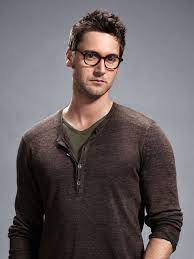Tom clancy's splinter cell® blacklist™ deluxe edition comes with all the essential weapons, gadgets, and gear for you to become sam fisher and stop the escalating blacklist threats. Tv Listings Find Local Tv Listings And Watch Full Episodes Zap2it Com Blacklist Tv Show The Blacklist Megan Boone
