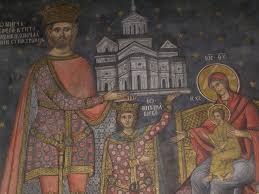 Viteaz in razboi, iscusit diplomat pe vremea lui mircea cel batran, tara romaneasca a atins cea mai mare intindere din toate timpurile. Mircea Cel BÄtran Mare Voievod Si Domn