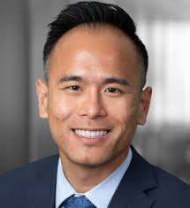 Lin Tien's Instagram, Twitter & Facebook