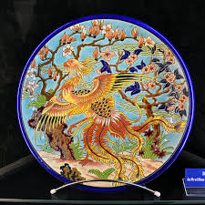 Les célèbres émaux inspirent aujourd'hui des créateurs de renom comme michaël cailloux avec lemon insect, guive. Faienceries Et Emaux De Longwy Wikipedia