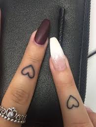 25 Heart Tattoos You Will Instantly Fall In Love With In 2020 Heart Tattoos With Names Red Heart Tattoos Heart Tattoo