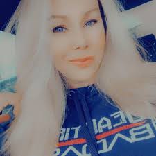 Todd Bricker and Holly Watson's Wedding Website